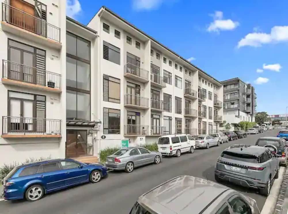 undefined Roomy Loft Two Bedroom Apartment W/ Free Parking! 2