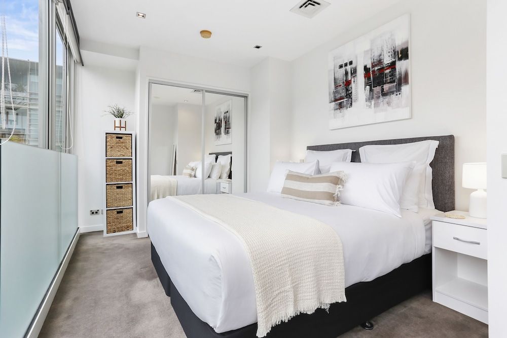 undefined Light and convenient city living