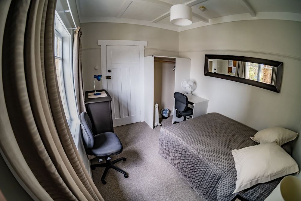 The Red Monkey Travellers' Lodge - Hostel Standard Double Room 2