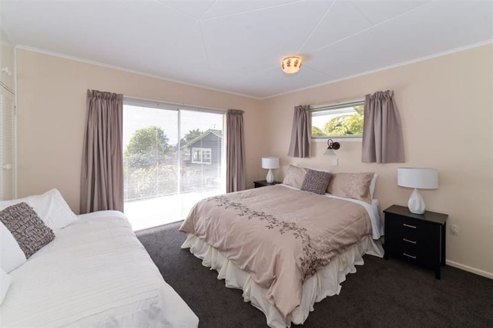 undefined Hillside Heaven Quiet & Comfortable
