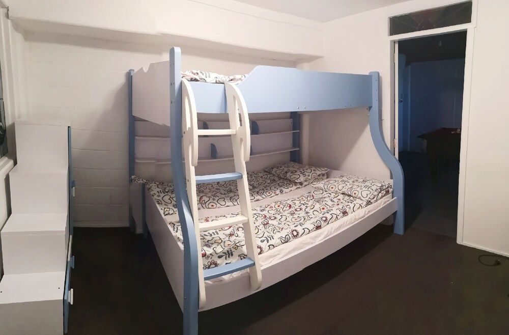 undefined Hillside Heaven Quiet & Comfortable 9