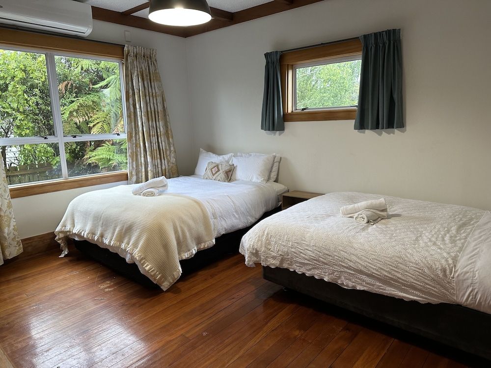 undefined Rotorua Holiday Villa 5