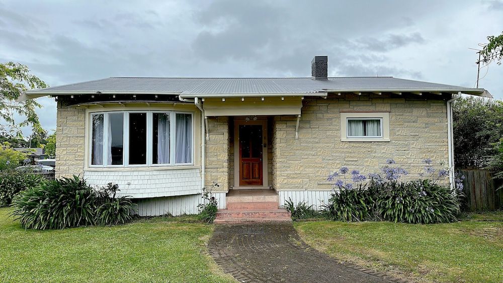 undefined Rotorua Holiday Villa 2