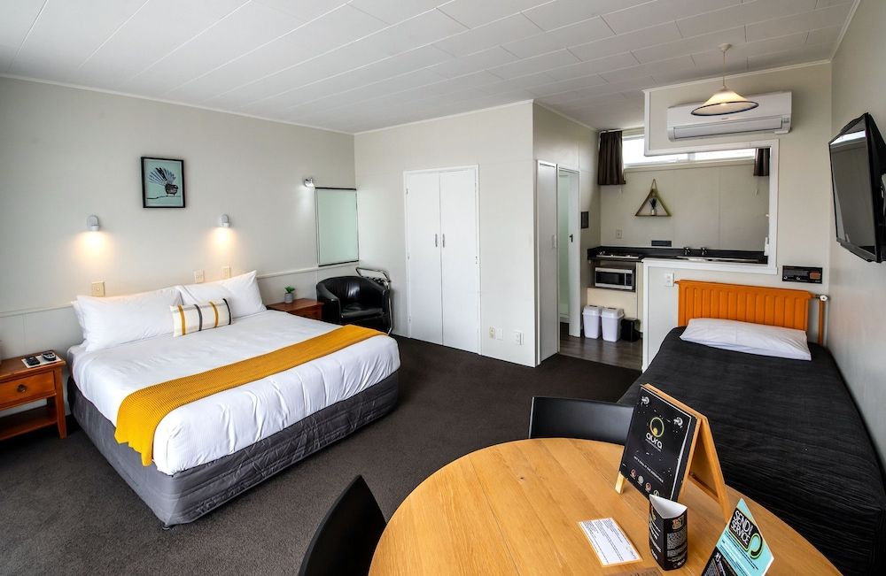 undefined Aura Accommodation 2