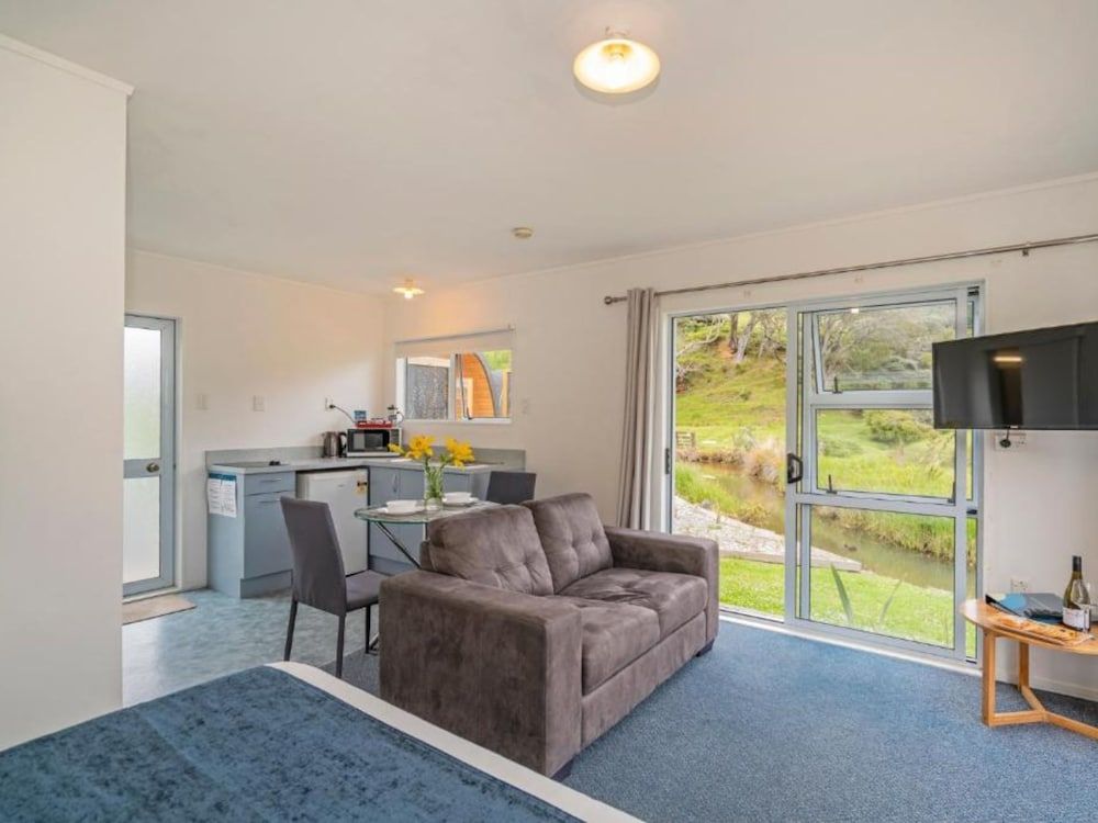 Coromandel Shelly Beach TOP 10 Holiday Park Park Motel - Studio 10