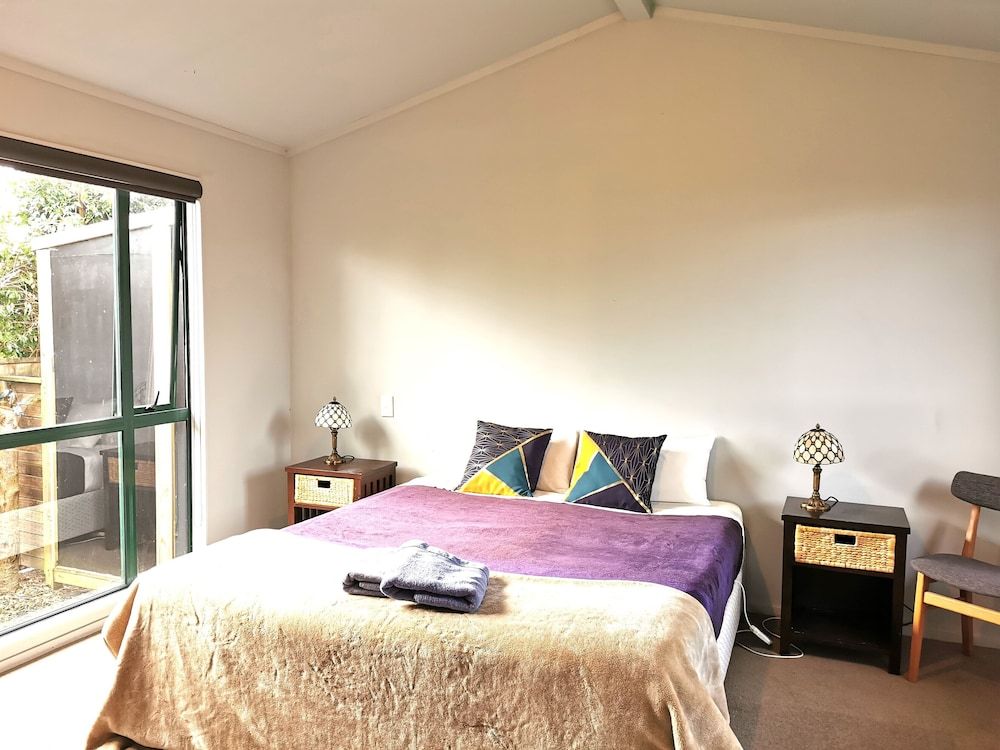 Parakai Geothermal Motel Family Unit with Mineral Hot Pool Unit 7