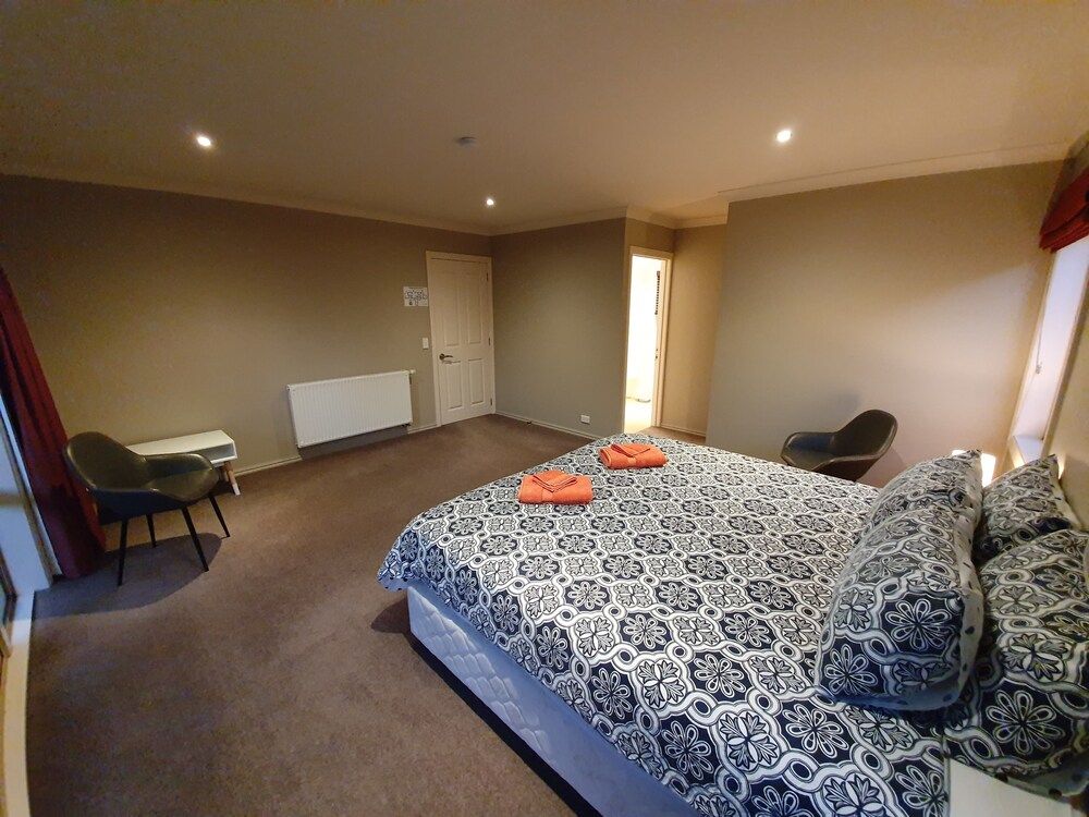 Premium King Ensuite