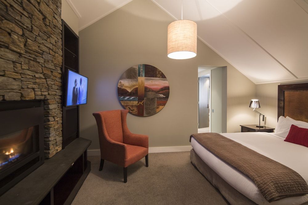 undefined Queenstown Heights 4