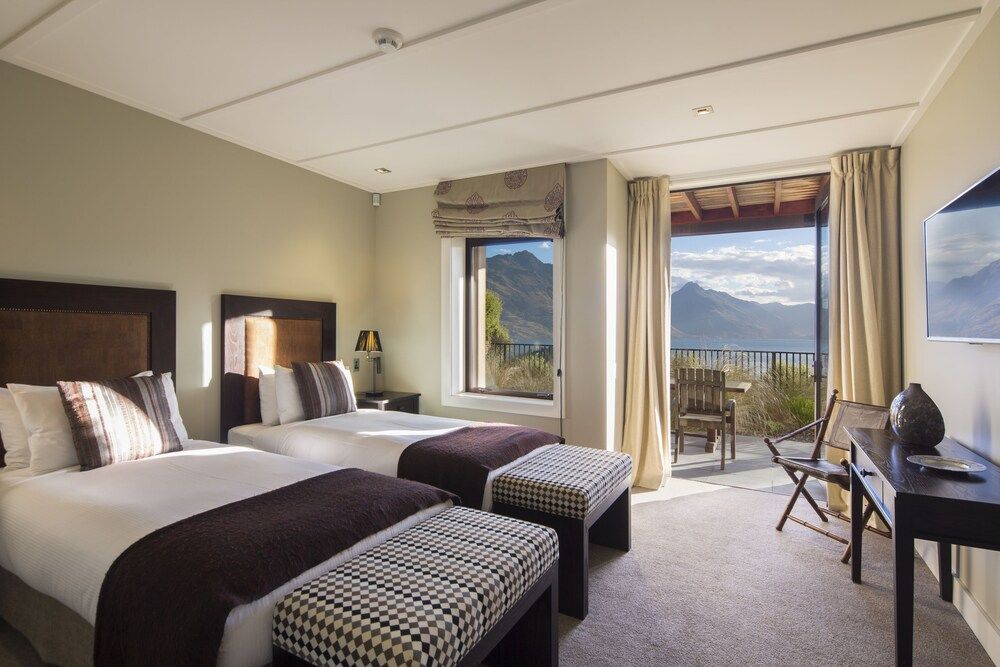 undefined Queenstown Heights 9