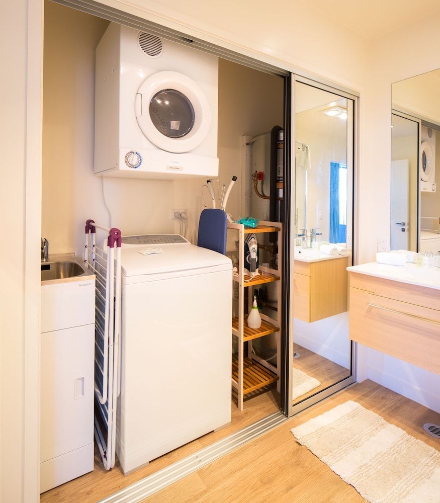 undefined QS Goldrush 10