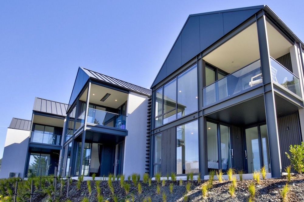 undefined Remarkable Views 2