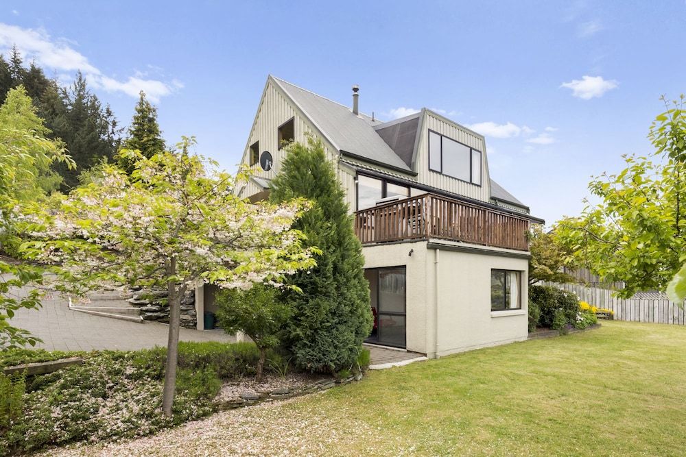 undefined Golden Heights 5