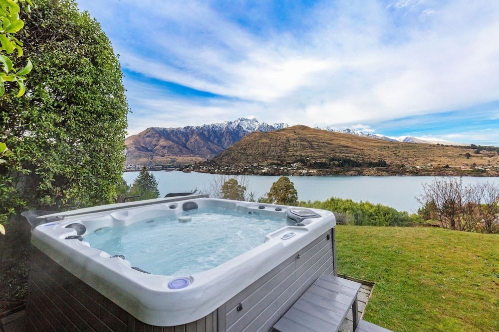 undefined Woodbury Retreat