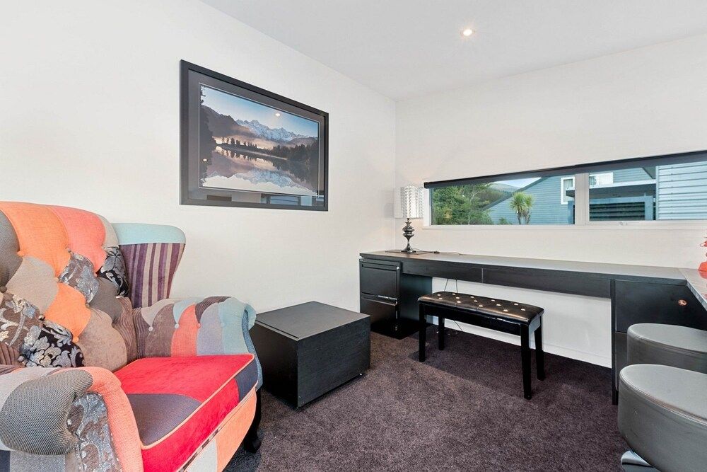 undefined Mountain Vista 3