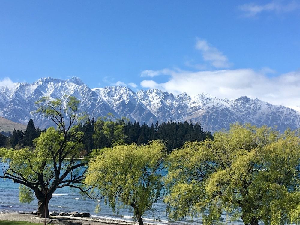 Lake Esplanade Villa Villa, 3 Bedrooms 17