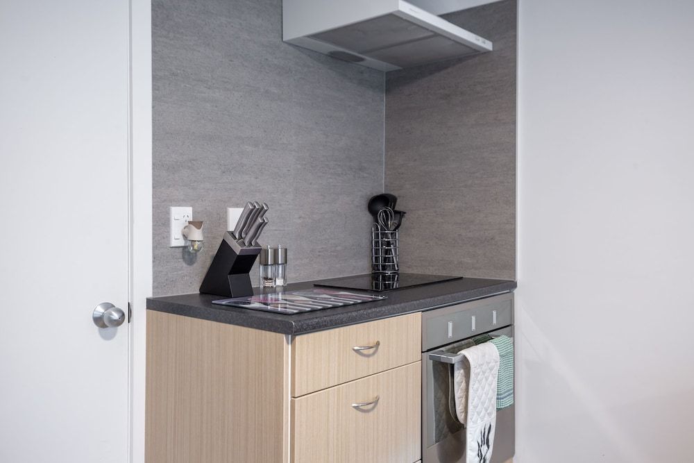 Sydney Street Apartments Superior King Studio 4