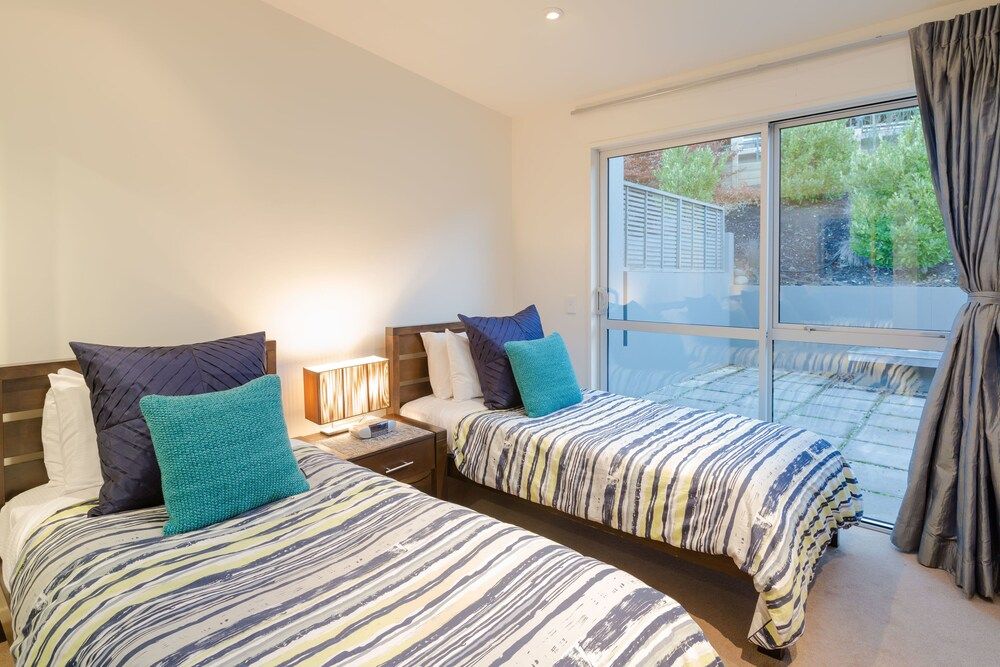 undefined Lake View Villa 5