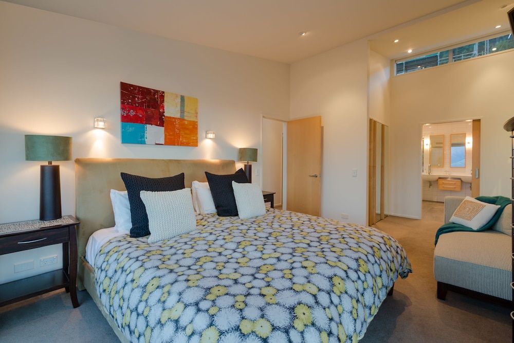 undefined Lake View Villa 3