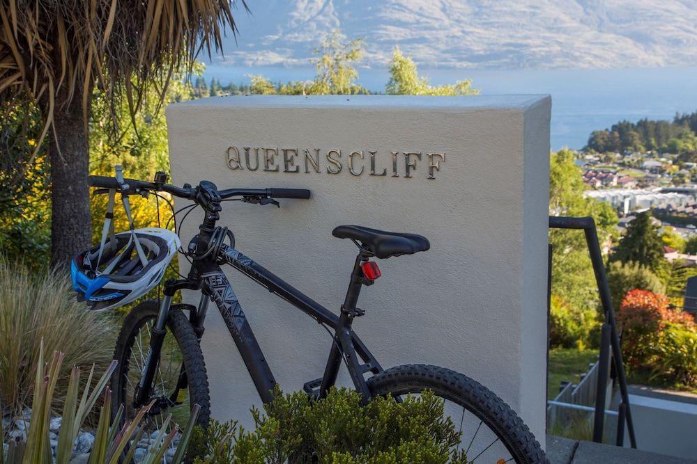 undefined Queenscliff Villa 4