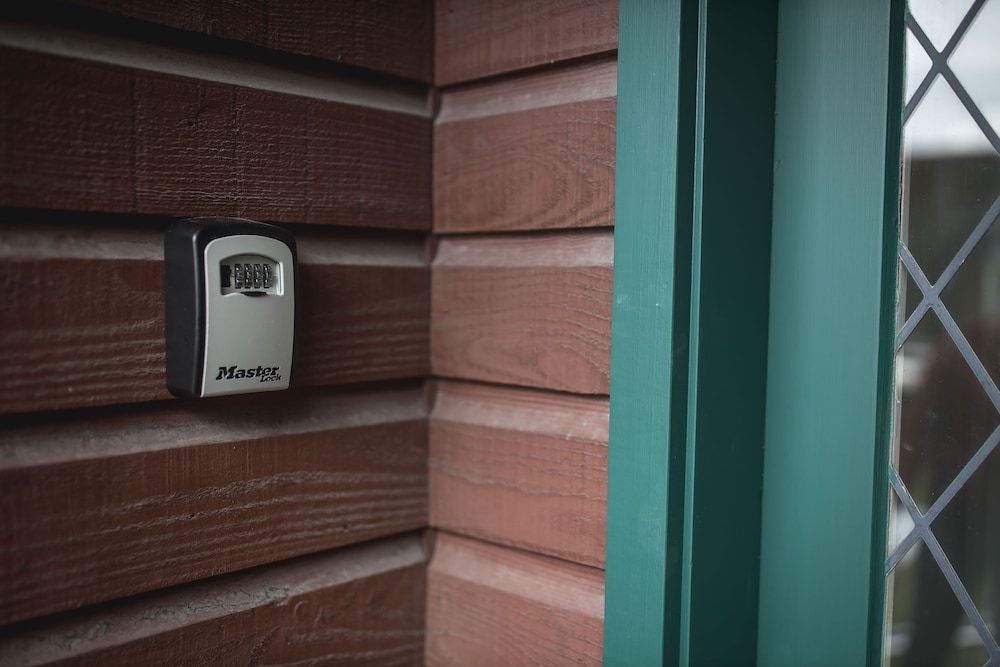 undefined 66 Robins Road 3