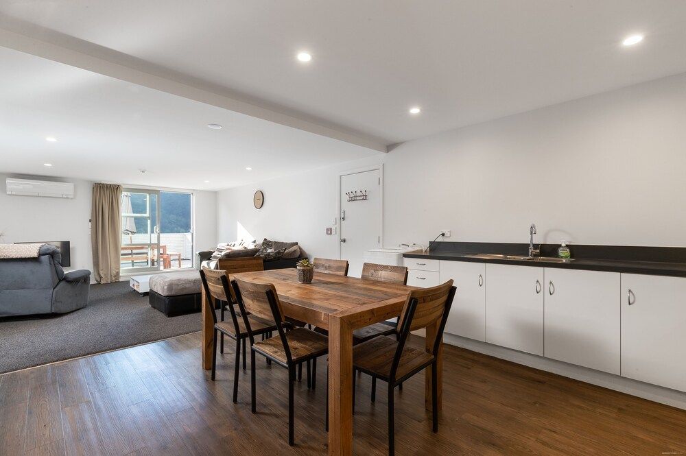 undefined Downtown Mountain Paradise - So Central 9