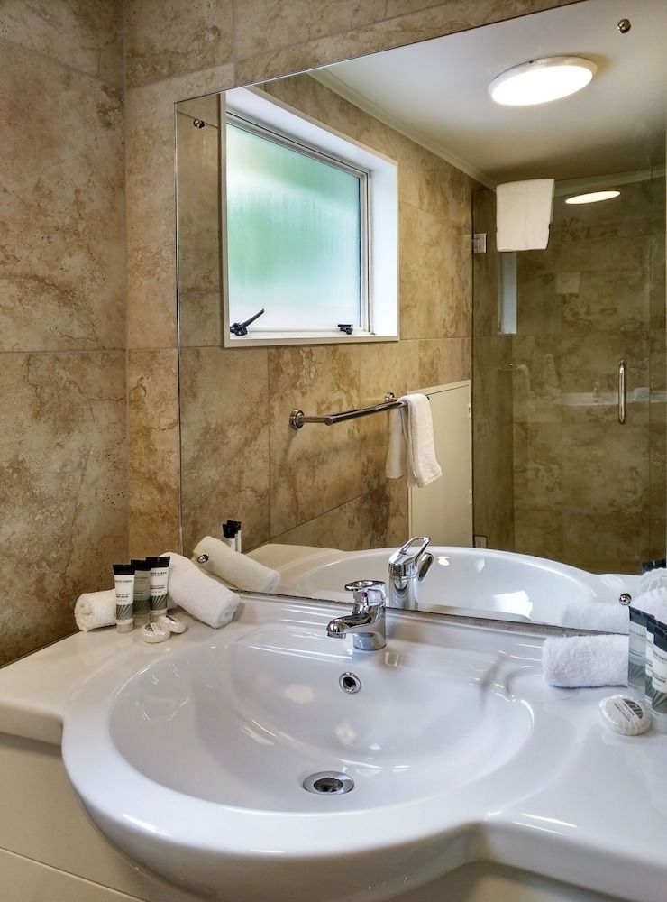 Picturesque View Private 5 Bedroom House 15