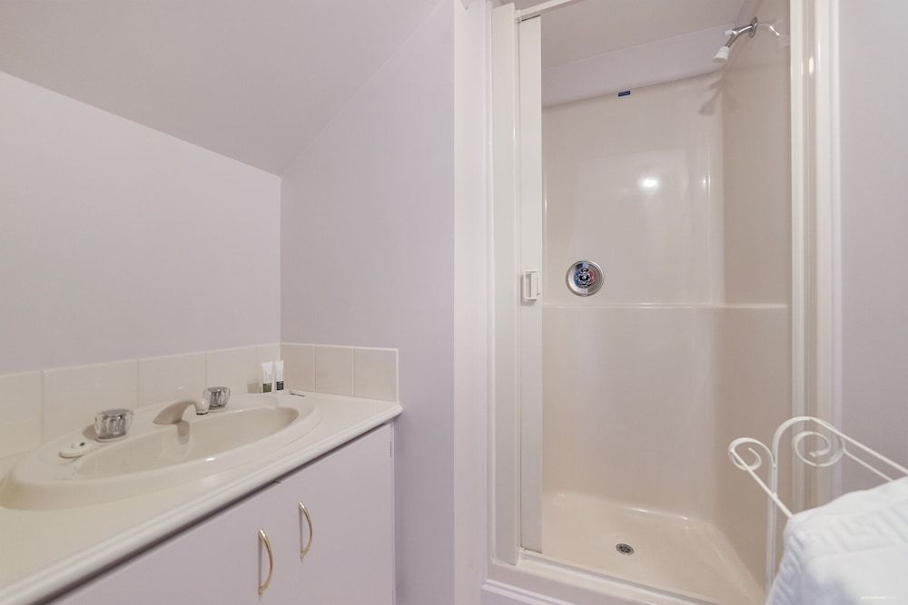 Picturesque View Private 5 Bedroom House 12