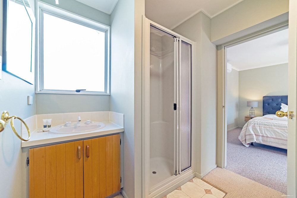 Picturesque View Private 5 Bedroom House 11