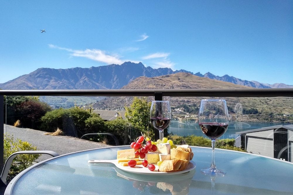 Goldfield Holiday Home 3 Bedrooms Duplex 2