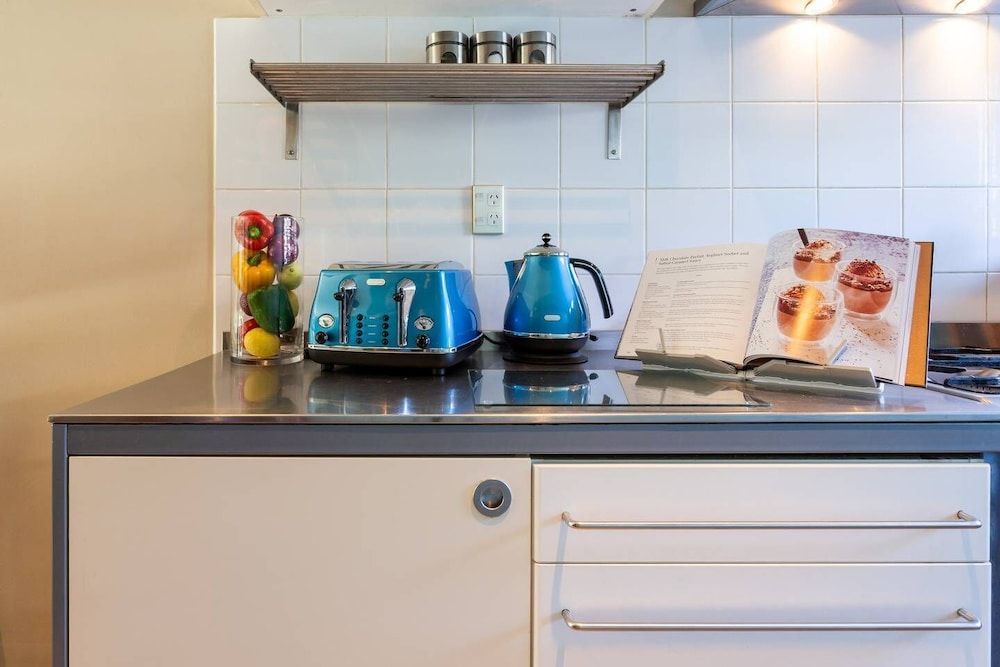 undefined Spacious Central City Apartment with Parking 6