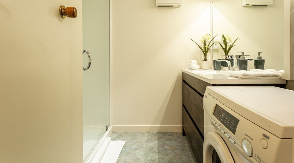 Alpine Gold With Incredible Lake Views SPA Villa (2 Bedrooms) 29