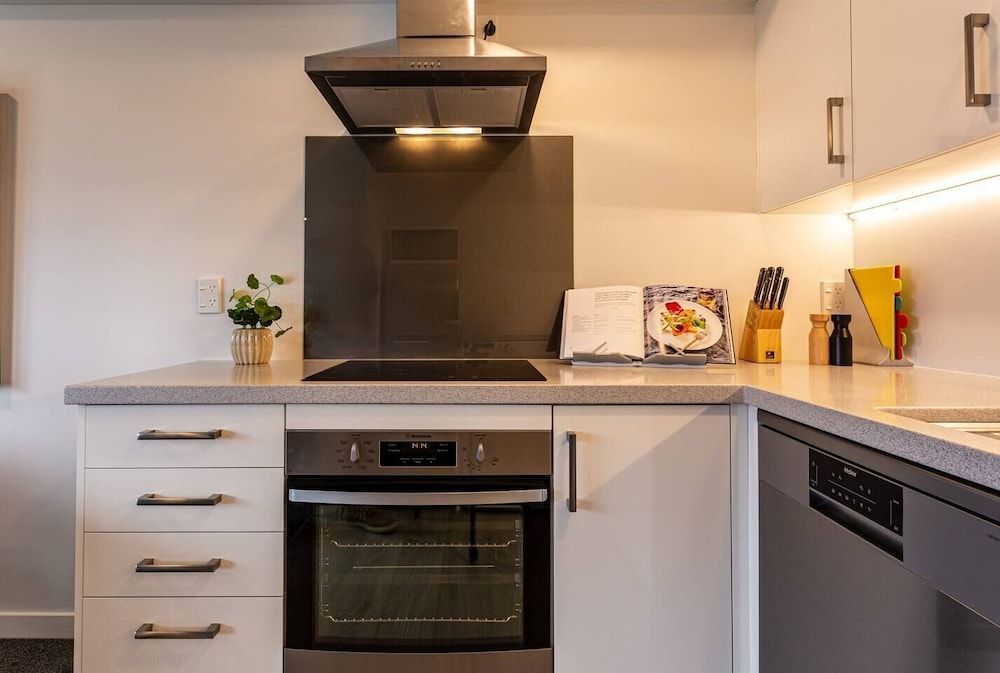 undefined Central City Apartment with Parking & Great Views 5