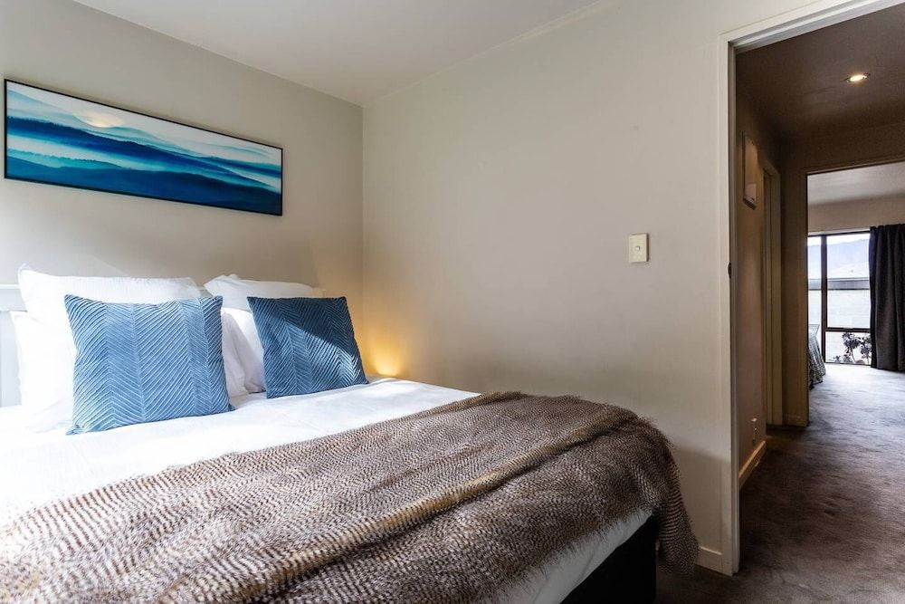 undefined Spacious Alpine Lake View Townhouse Walk TO Town 6