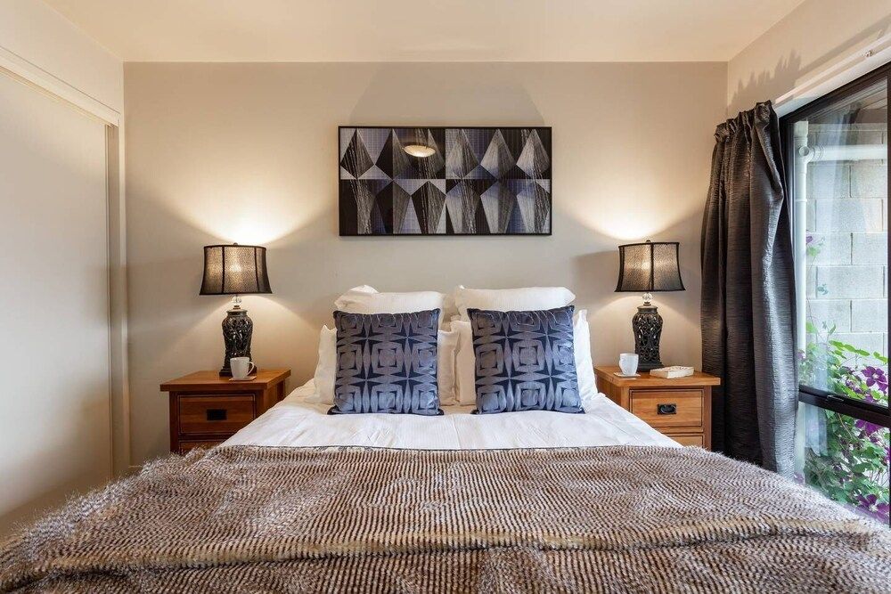 undefined Spacious Alpine Lake View Townhouse Walk TO Town 10