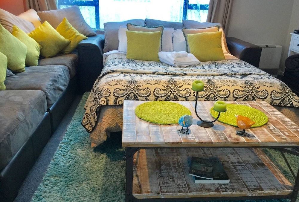 undefined Lake Edge Family Cottage Panoramic View 2