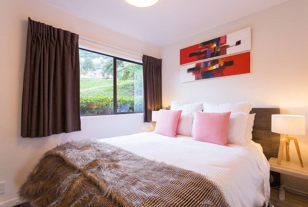 undefined Spacious Lake View Townhouse Unbelievable SPA 9