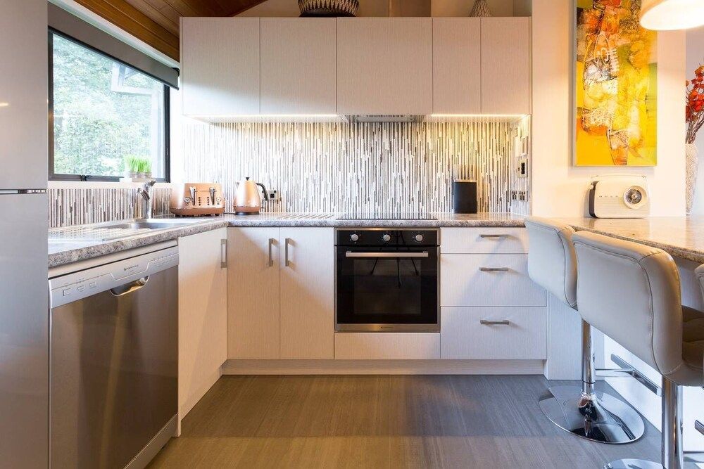 Spacious Lake View Townhouse Unbelievable SPA Villa (2 Bedrooms) 11