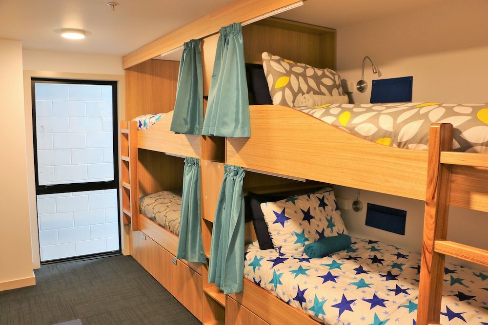 Adventure Q2 Hostel 6-Bed Private Room, with Ensuite 2