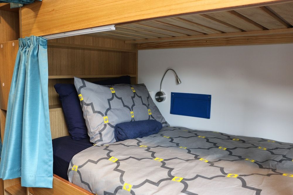 Adventure Q2 Hostel 6-Bed Private Room, with Ensuite 6