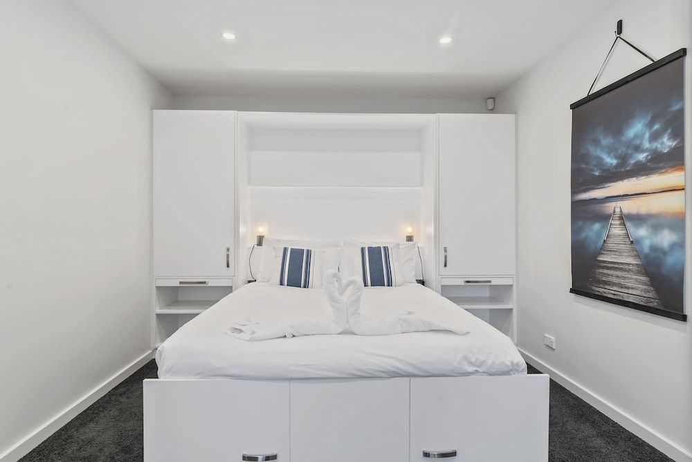 undefined MODERN ALPINE LIVING SPECTACULAR VIEW 10