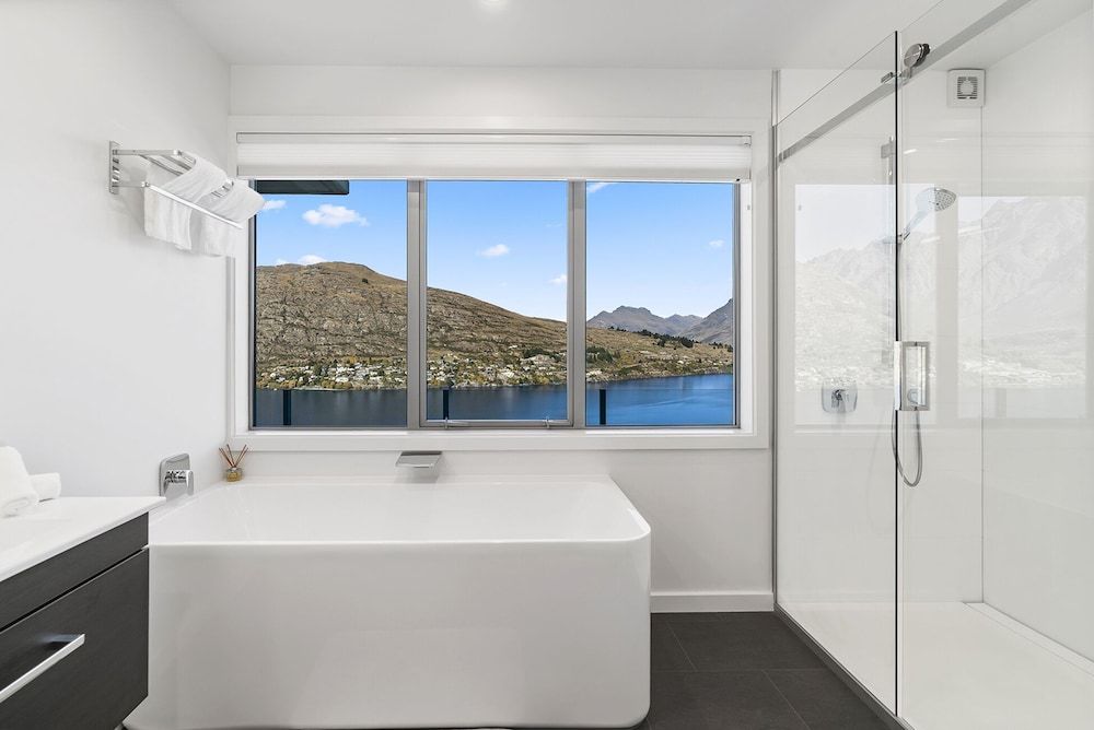 MODERN ALPINE LIVING SPECTACULAR VIEW Apartment 14