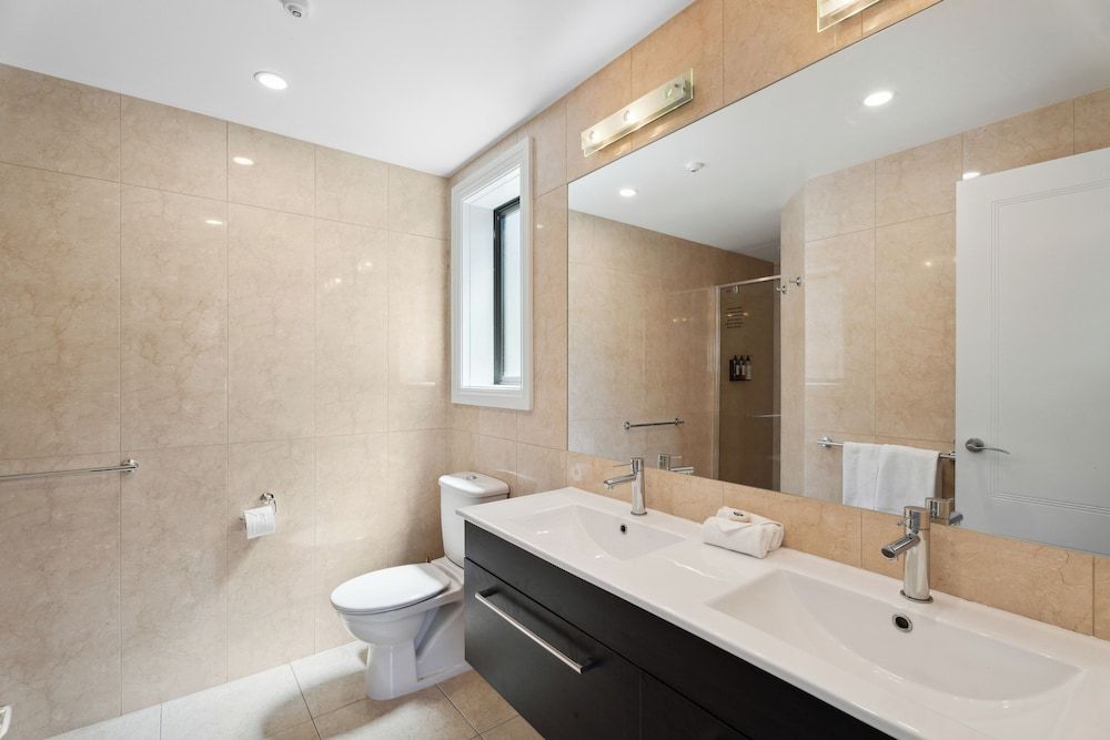 6-BEDROOM PENTHOUSE APARTMENT - THE BEACON Apartment 18