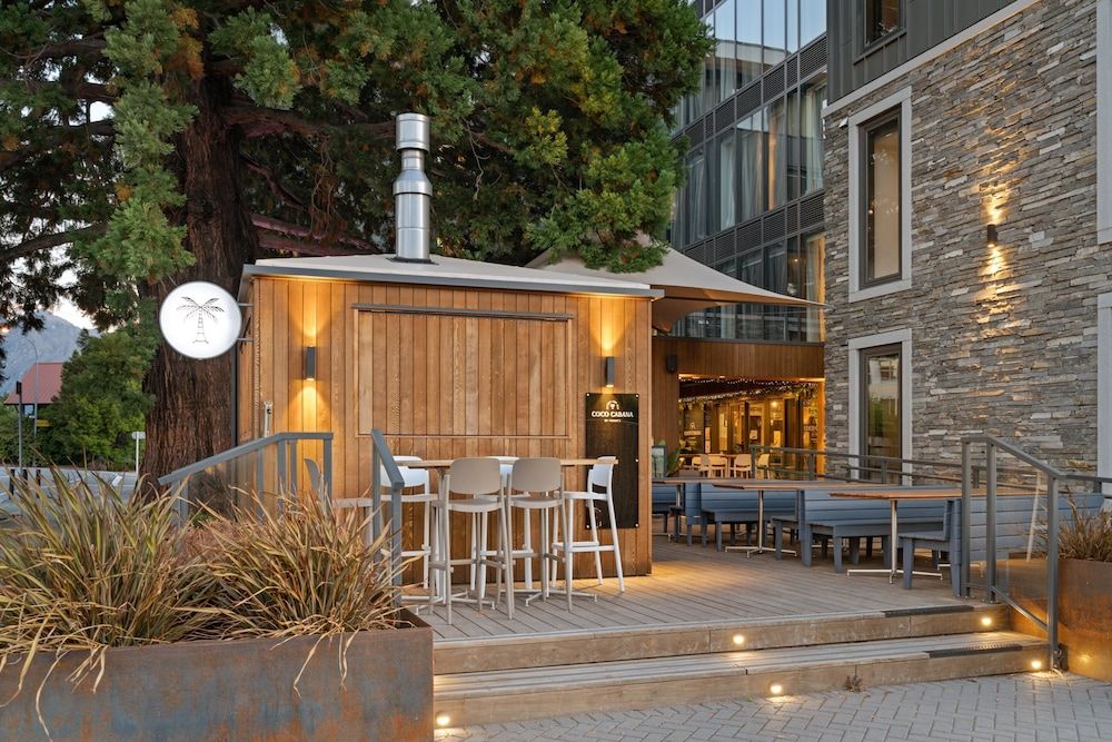 undefined Chic Central Penthouse & Spa by Staysouth 3