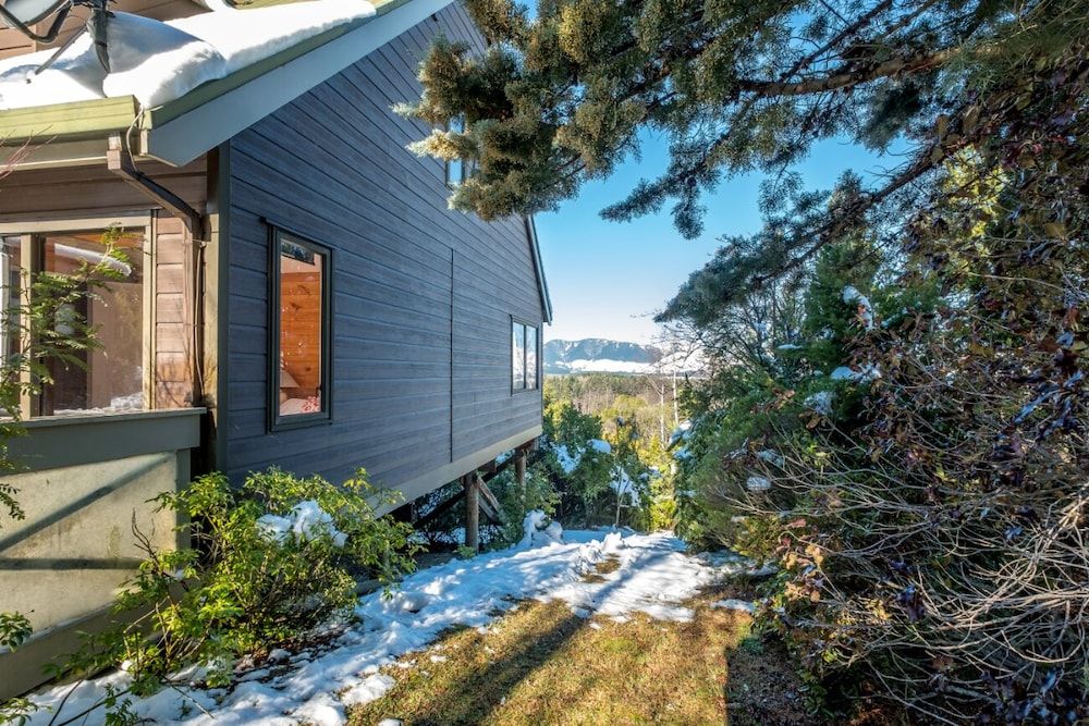 35 Alpine Avenue