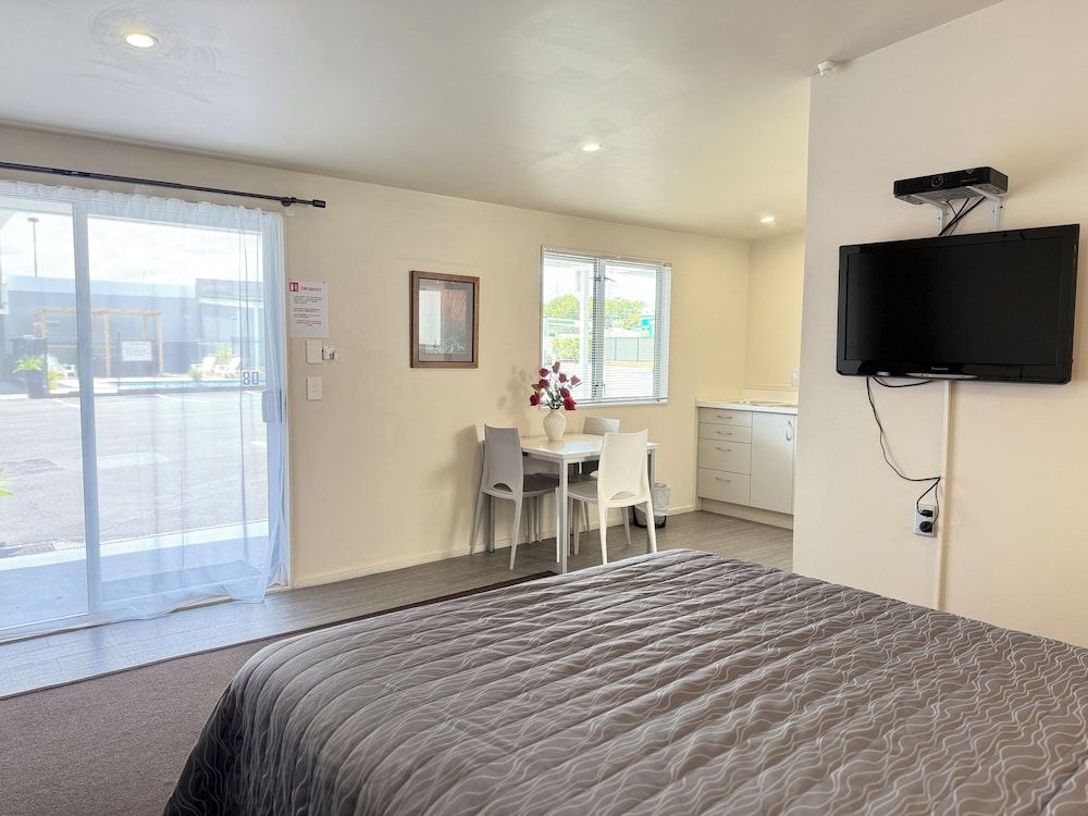 Superior Studio, Multiple Beds