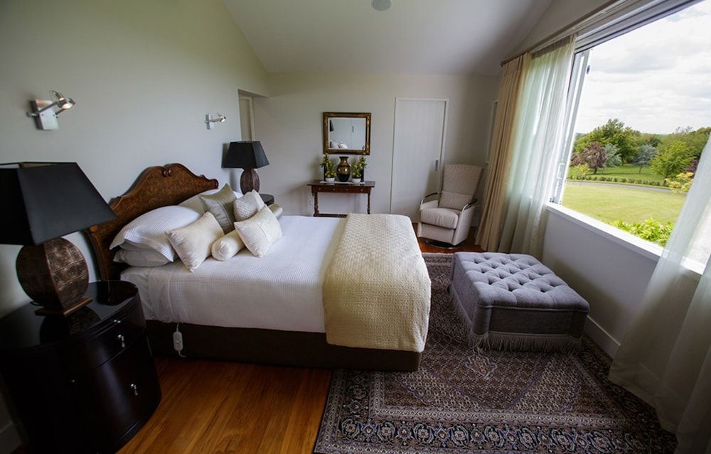 Deluxe Suite with Ensuite