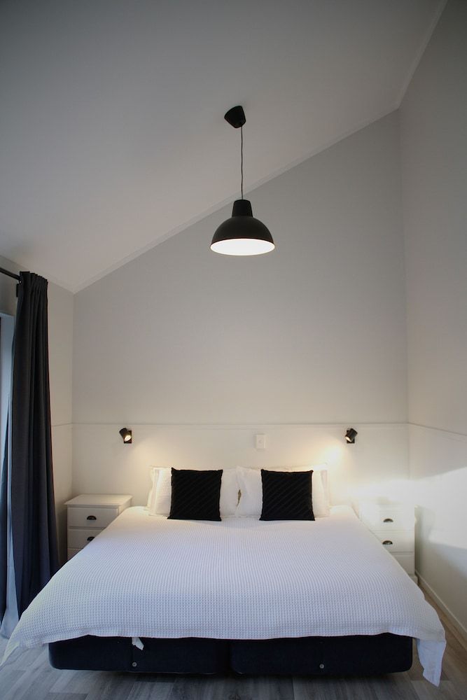 Hugo & Carter's Backpackers & Motel Studio