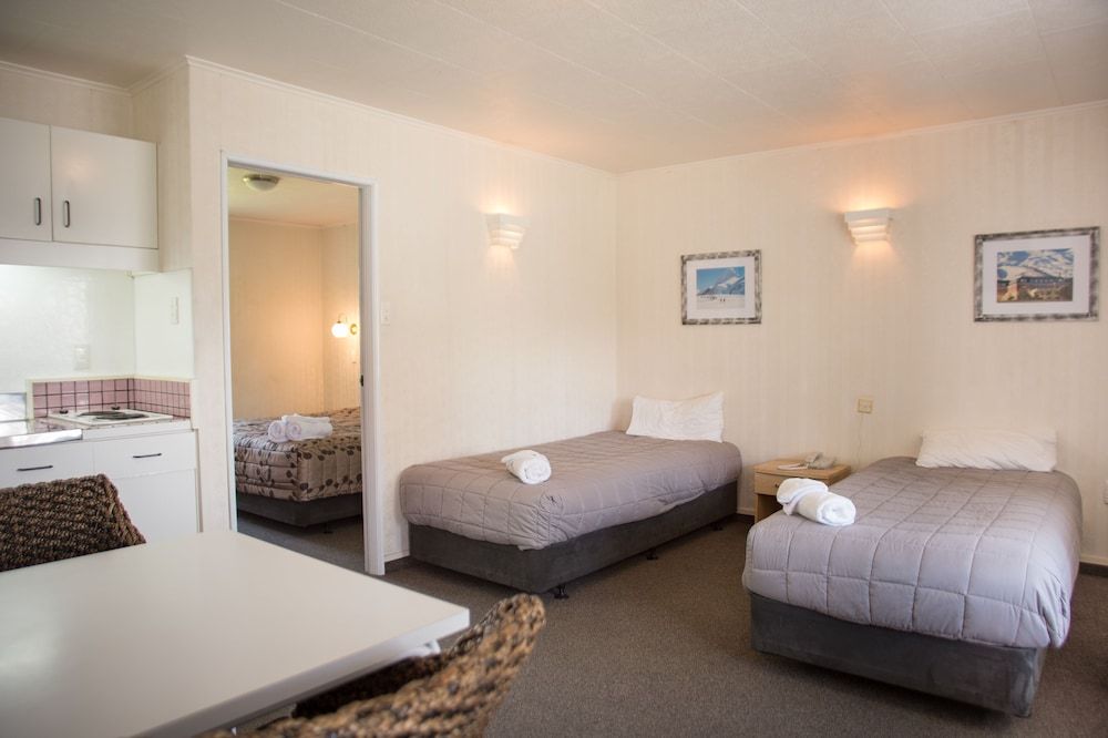 Standard Suite, 1 Bedroom, Non Smoking, Kitchenette