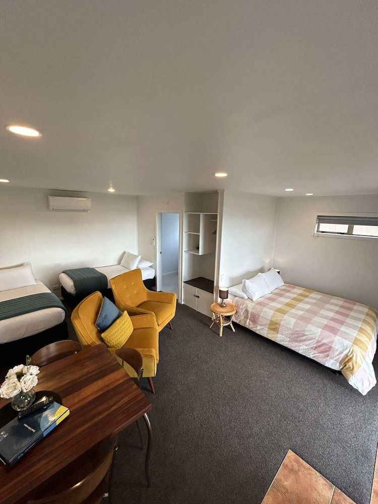 Superior Studio, Sea View