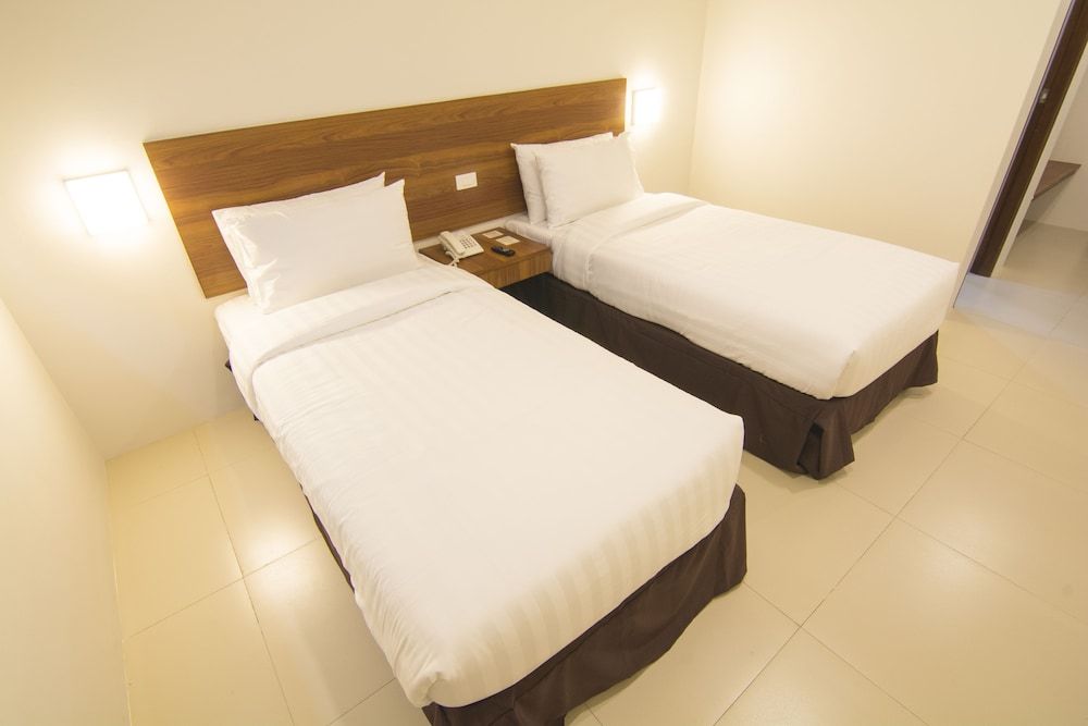 Mango Suites Cauayan Standard Twin Room 2